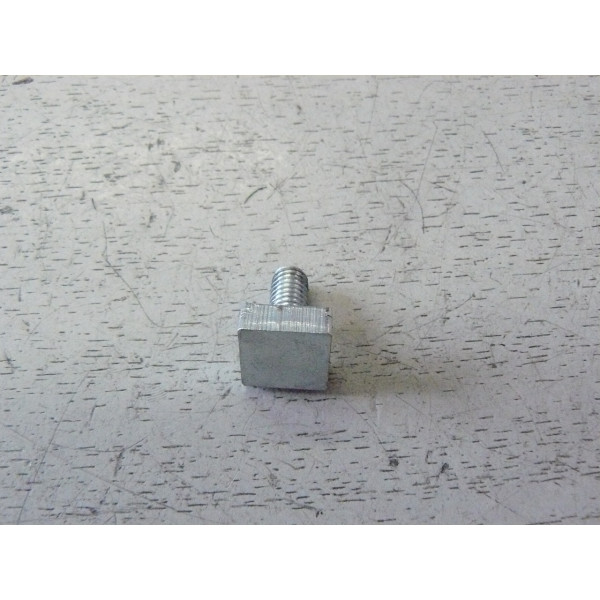 U451-100-272_v1