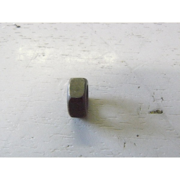 UM05-000-003_v1