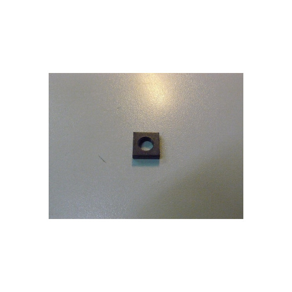 UM05-002-002