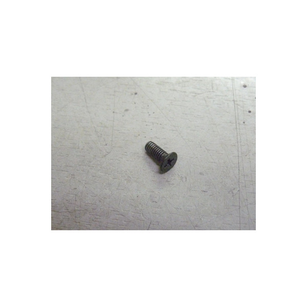 UM01-000-011