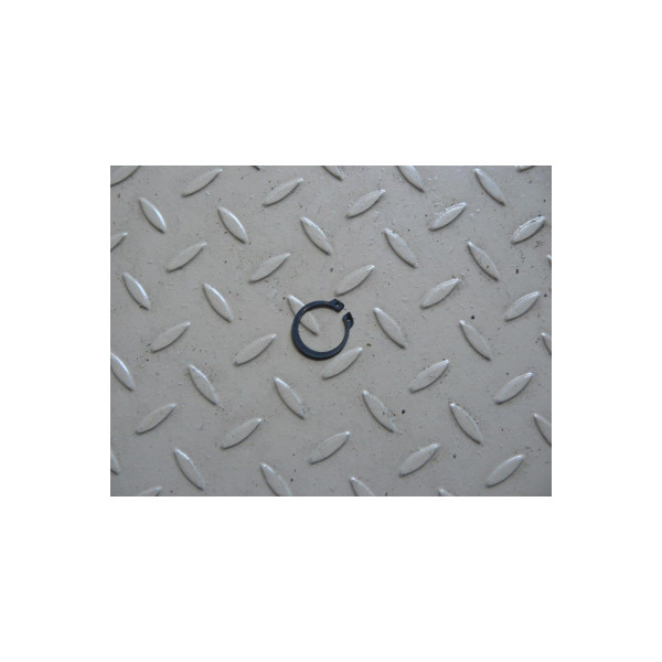UM06-001-017
