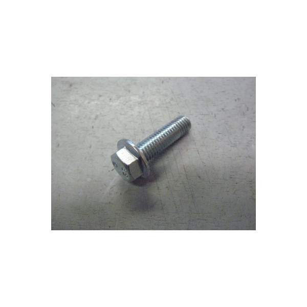 UM03-002-006