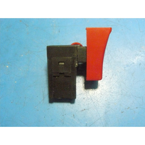U558-950-028_v1