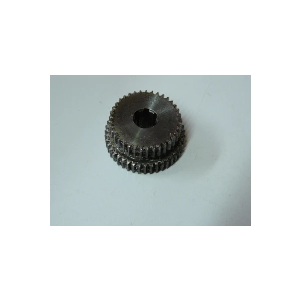 Блок шестерен (D1=39mm Z1=37 D2=45mm Z2=43)