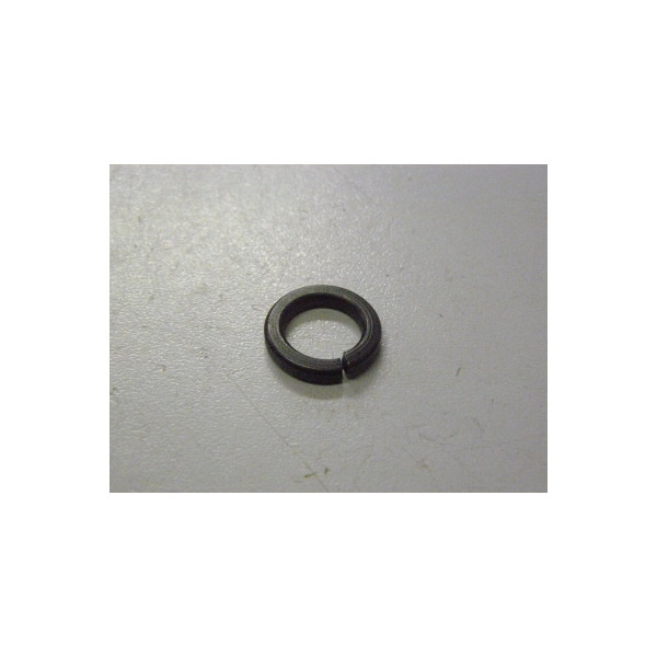 UM04-001-007