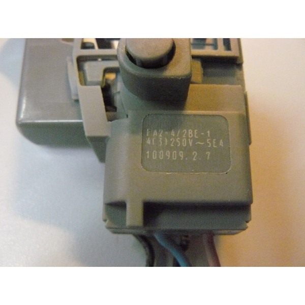 Выключатель FA2-4/2BE-1 4(3)A 250V~ 5E4