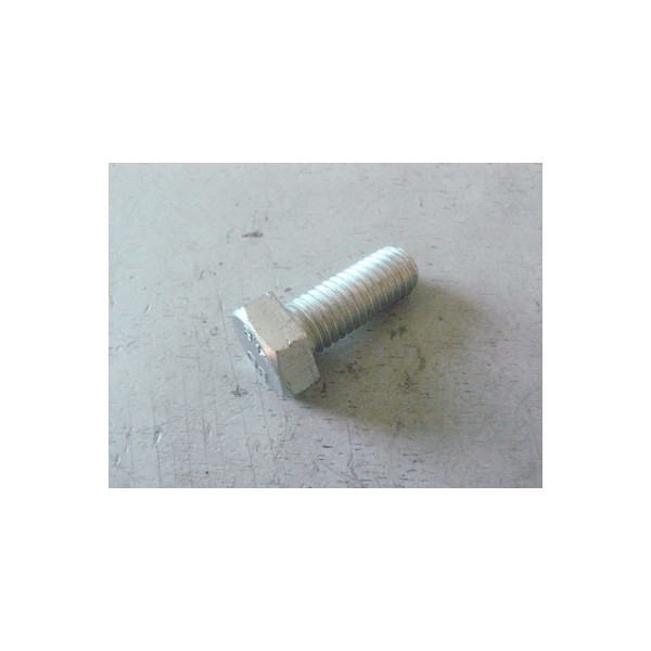 UM03-000-031
