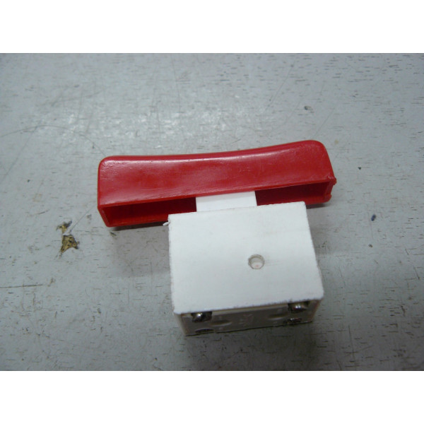 Выключатель CB24-C 12(12)A 250V~ 5E4