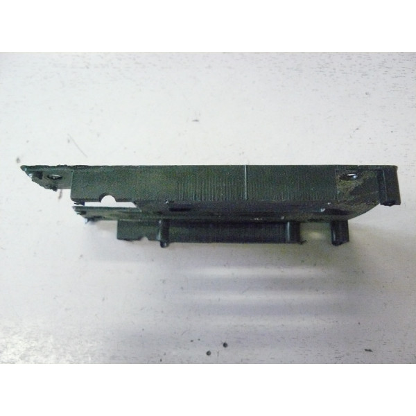 U569-130-008_v2