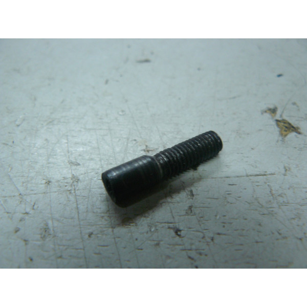 U529-900-015_v2