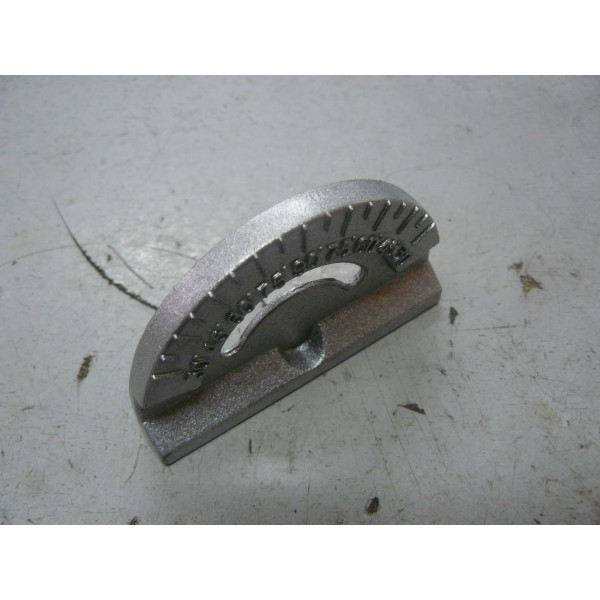 U529-900-070_v1