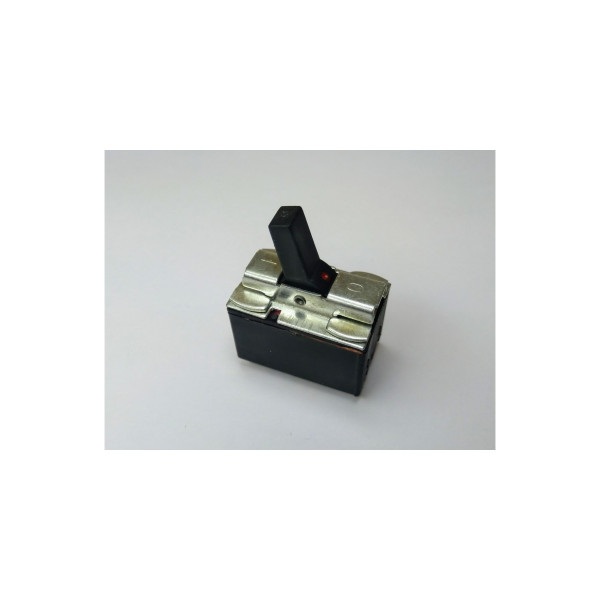 Выключатель DKP4-11 4(4)250V~5E4