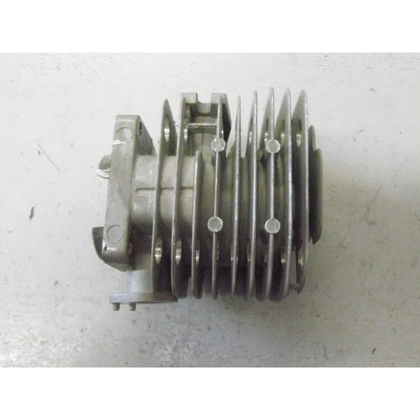 U589-370-001_v8