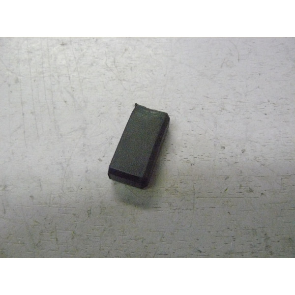 U589-490-068_v1