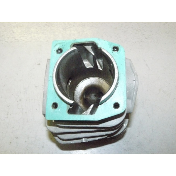 U589-450-001_v8